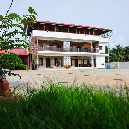 Castle Home Stays 우두피 외부 사진